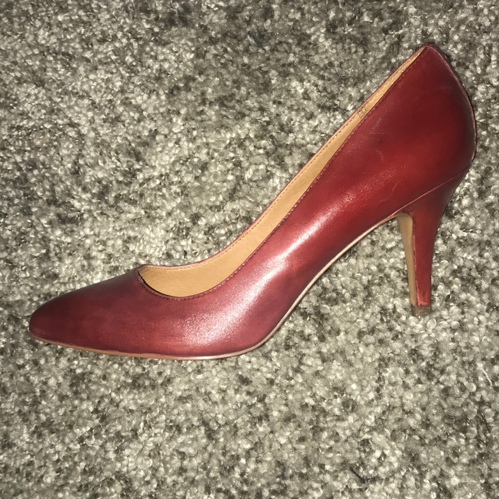 Women’s Aldo Coroniti leather pumps size 10